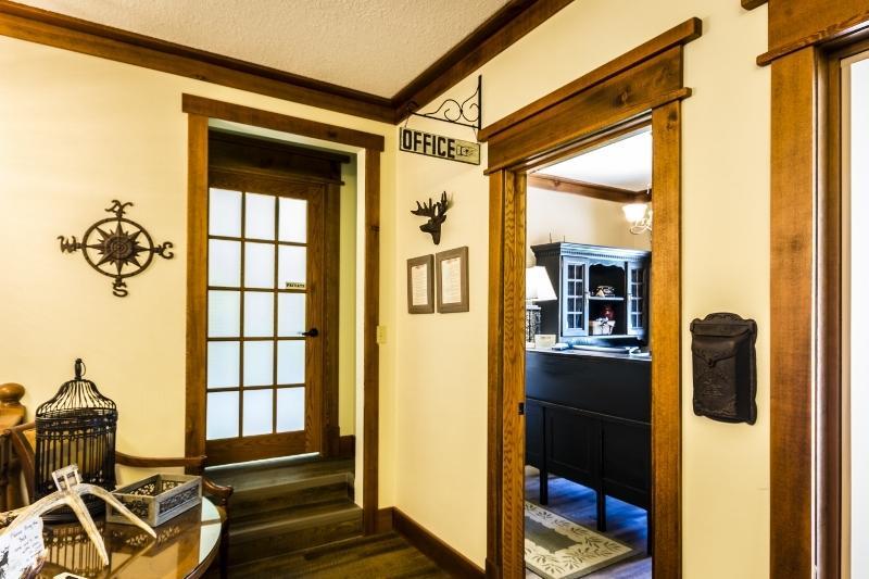 Rustlers Lodge Sundre Buitenkant foto