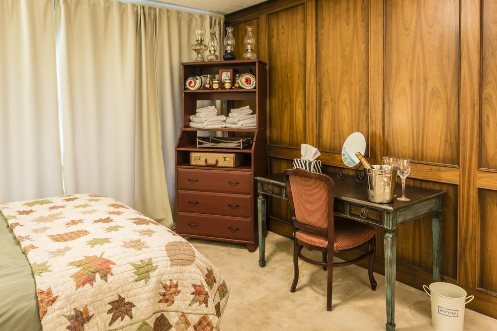 Rustlers Lodge Sundre Buitenkant foto