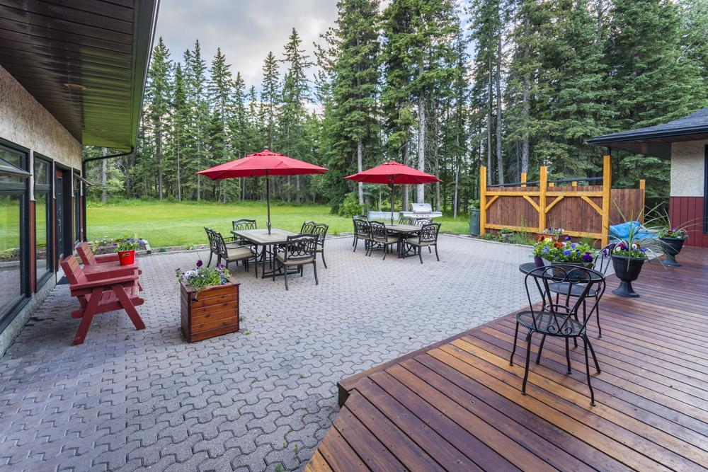 Rustlers Lodge Sundre Buitenkant foto