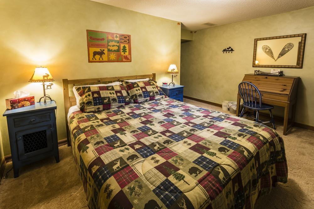 Rustlers Lodge Sundre Buitenkant foto